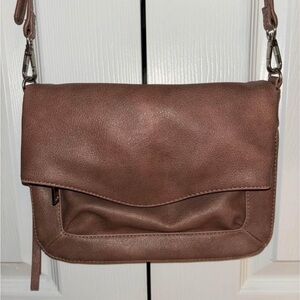 Moda Luxe crossbody